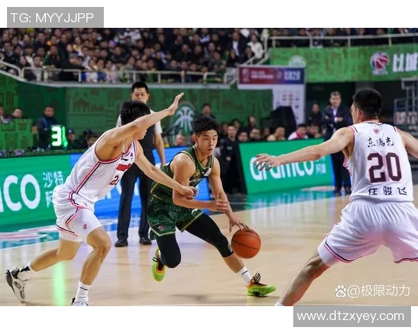 CBA季后赛激战正酣各强队争锋逐鹿究竟谁能笑到最后问鼎冠军 CBA季后赛激战正酣各强队争锋逐鹿究竟谁能笑到最后问鼎冠军