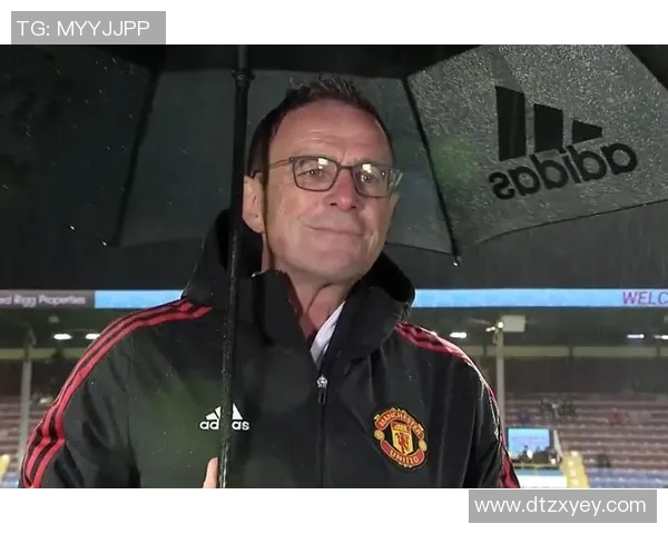 曼联这一行为引发球迷热议 俱乐部决策遭质疑引爆舆论风波